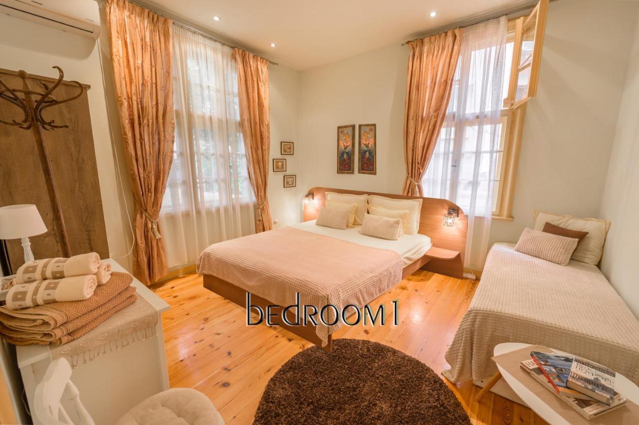 Tomovi Home - Three Bedrooms City Center Пловдив Екстериор снимка