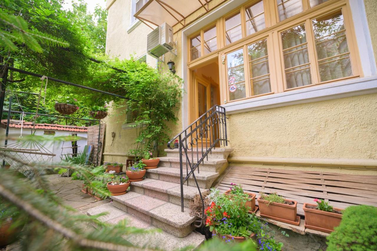 Tomovi Home - Three Bedrooms City Center Пловдив Екстериор снимка