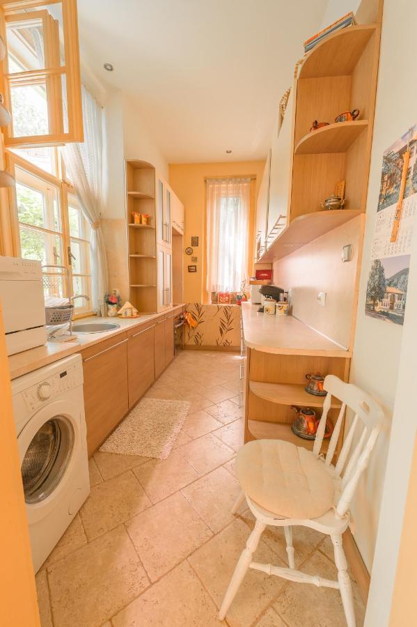 Tomovi Home - Three Bedrooms City Center Пловдив Екстериор снимка