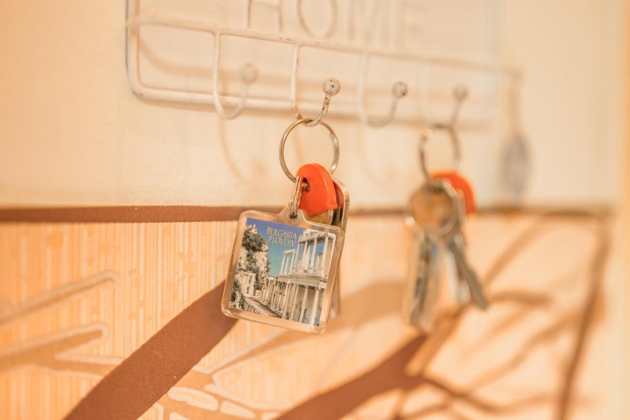 Tomovi Home - Three Bedrooms City Center Пловдив Екстериор снимка